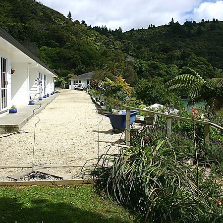 Te Mahia Bay Resort Lochmara Bay Exterior photo