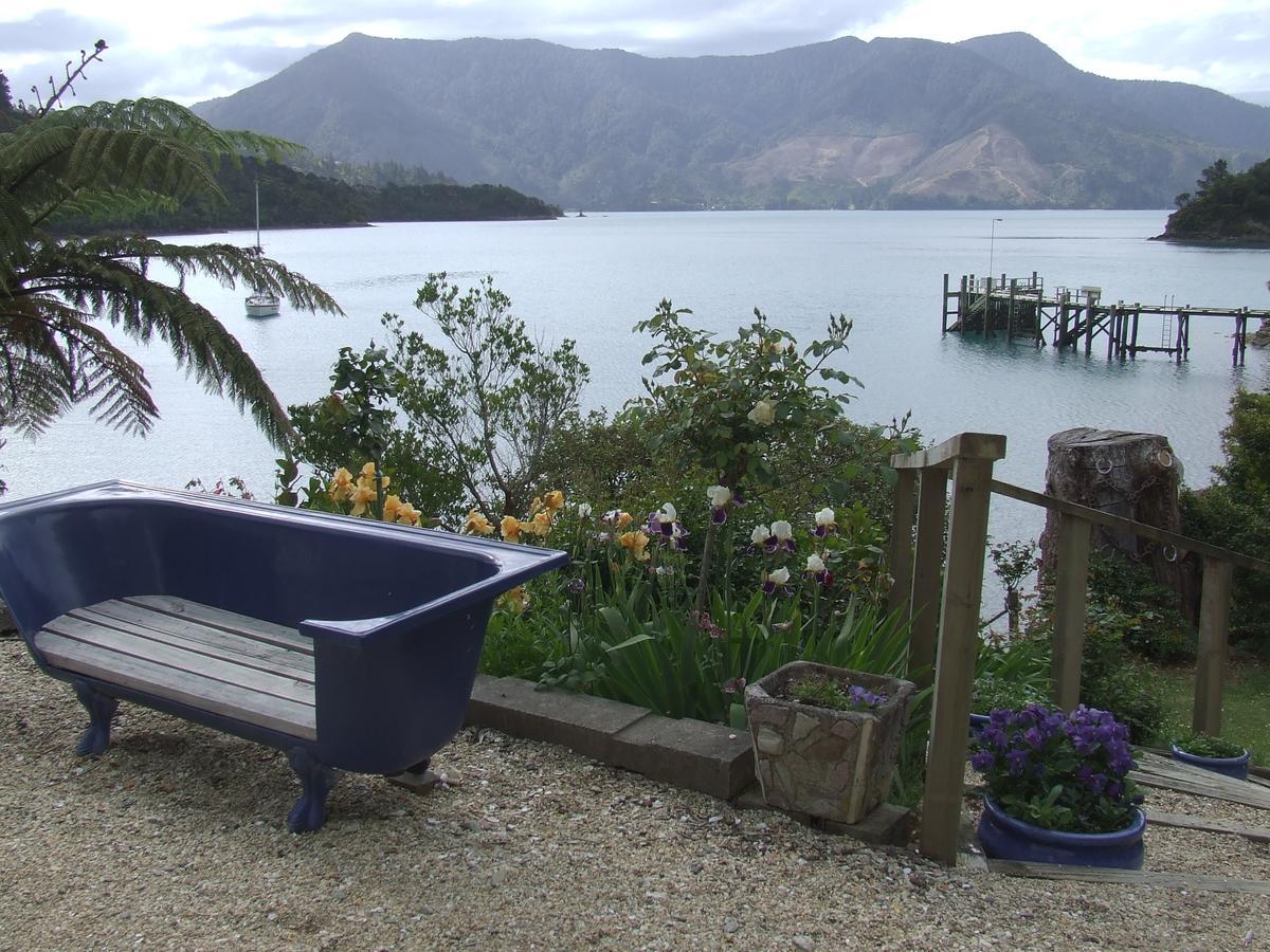 Te Mahia Bay Resort Lochmara Bay Exterior photo
